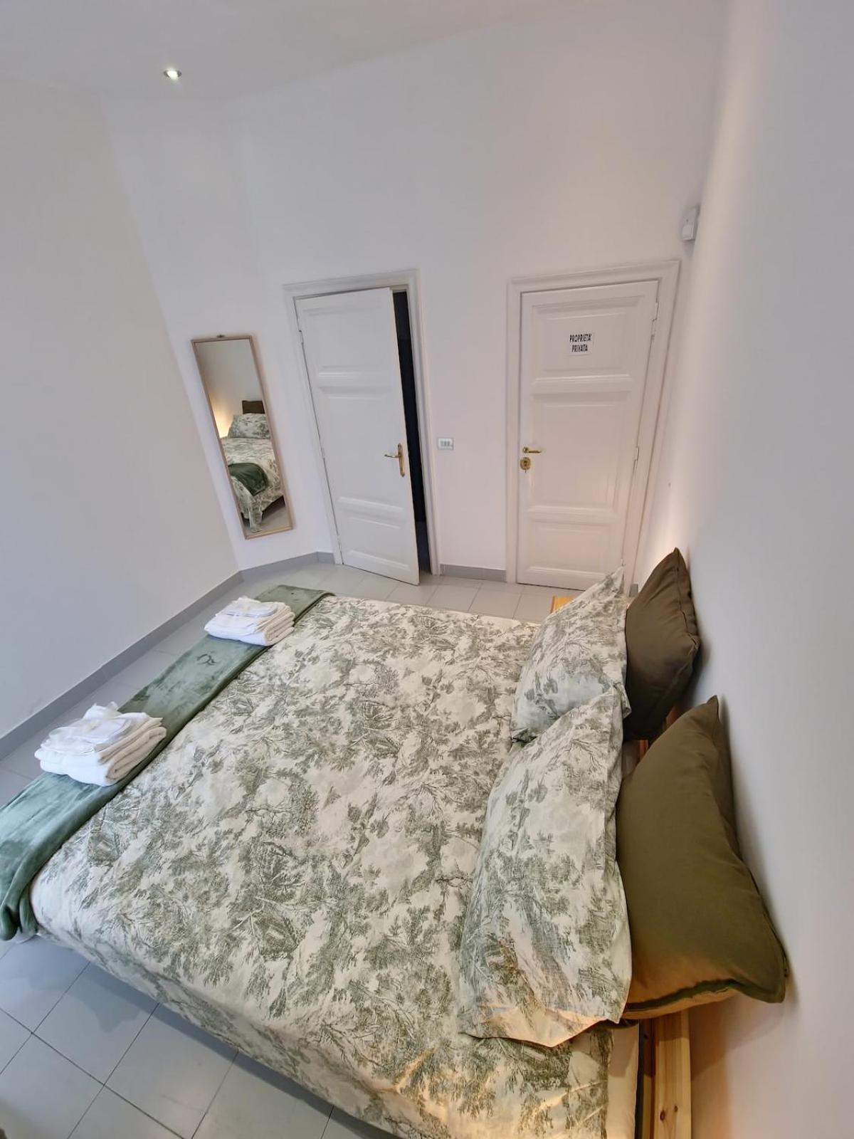 Attico Di Paola Rome